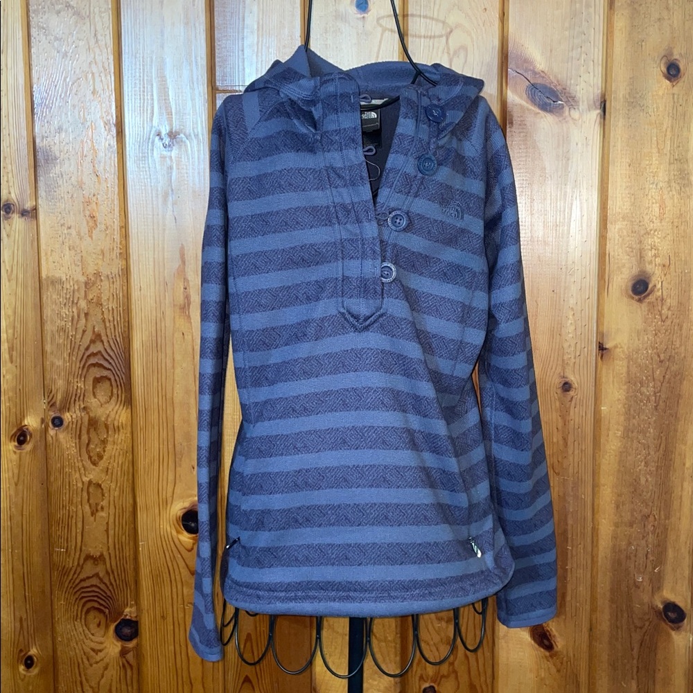 Women's The North Face Crescent Sunshine Striped Quarter Button Hoodie small